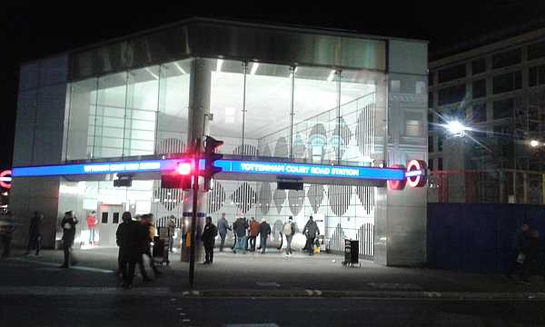 Tottenham Court Road, Londyn.