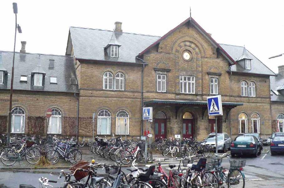 Dworzec kolejowy w Charlottenlund/fot.Marta Matyszczak.