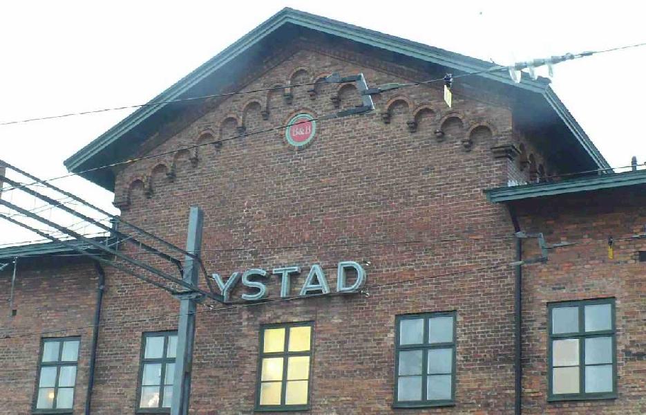 Dworzec kolejowy w Ystad/fot.Marta Matyszczak.
