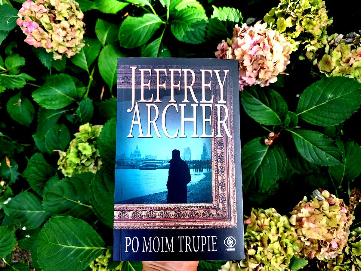 Jeffrey Archer, "Po moim trupie"